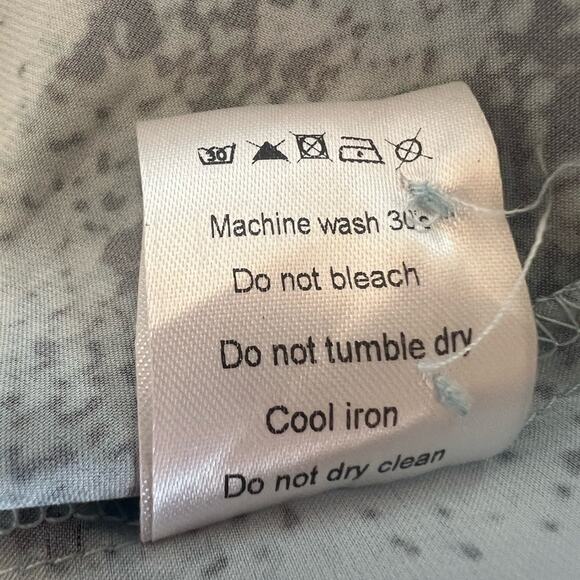 TAZAIY-WOMENS LONG SLEEVE BUTTON DOWN BLOUSE SNAKE PRINT - Picture 9 of 12